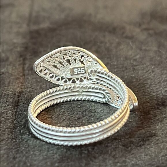 Artistry Tarakashi Collection Sterling Silver Bypass Ring - Picture 8 of 12